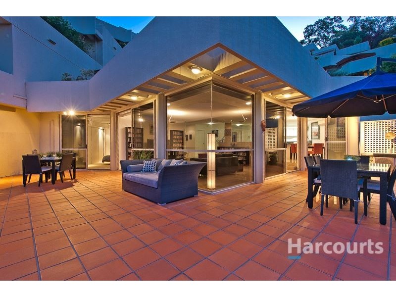 9/32 Tipuana Place, Bardon QLD 4065