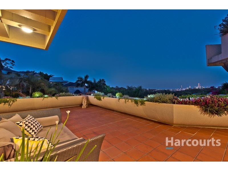 9/32 Tipuana Place, Bardon QLD 4065