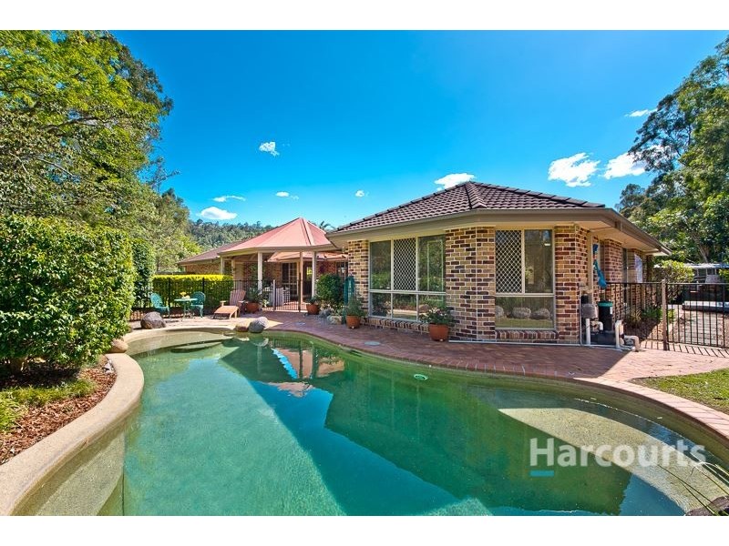 35 Westgate Place, The Gap QLD 4061