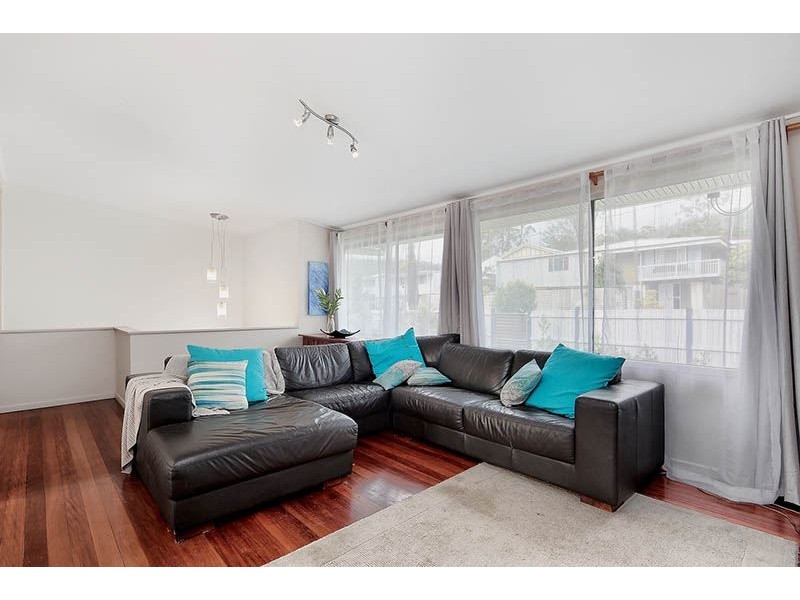 11 Palana Street, The Gap QLD 4061