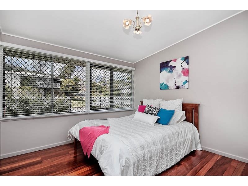 11 Palana Street, The Gap QLD 4061