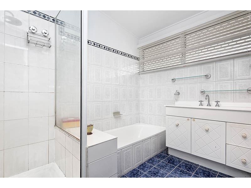 11 Palana Street, The Gap QLD 4061