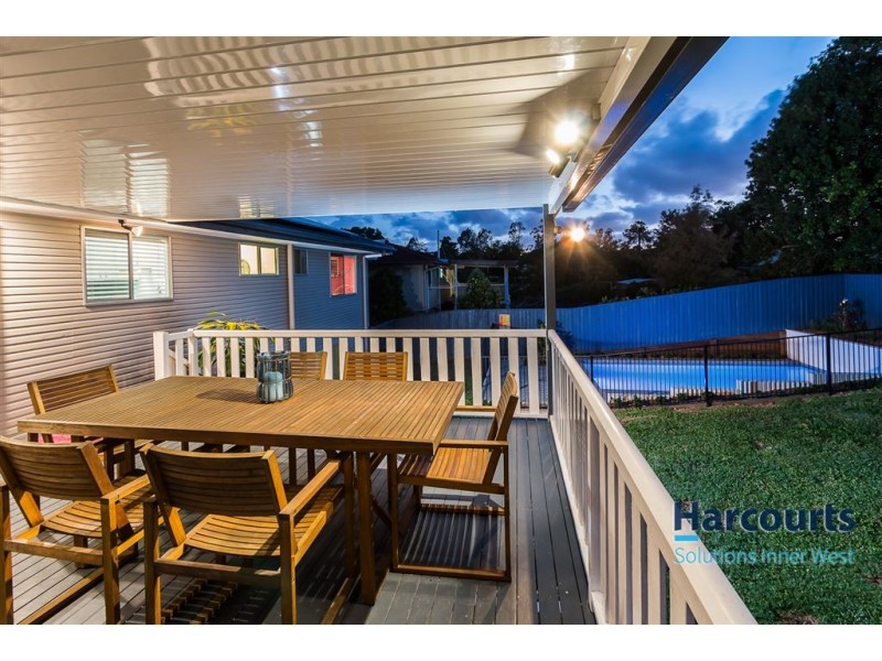 11 Craigmore Street, The Gap QLD 4061