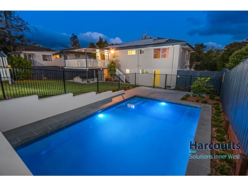 11 Craigmore Street, The Gap QLD 4061