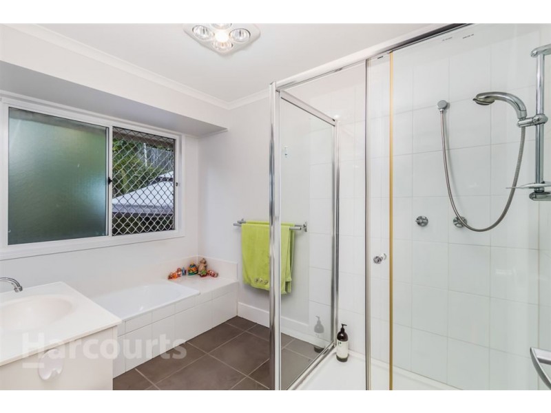 23 Blackwood Drive, Arana Hills QLD 4054