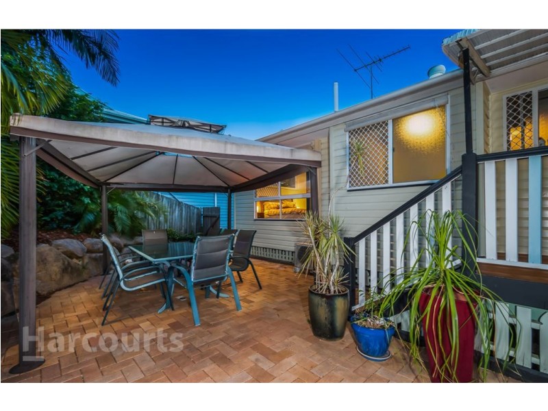 23 Blackwood Drive, Arana Hills QLD 4054