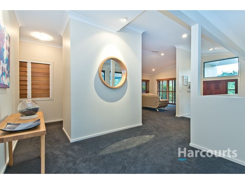 8 Nunkeri Place, The Gap QLD 4061