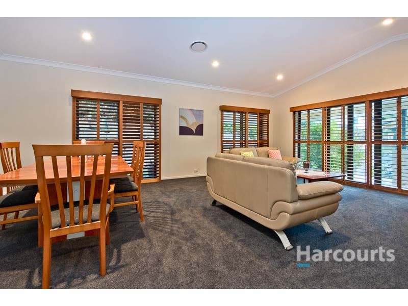 8 Nunkeri Place, The Gap QLD 4061