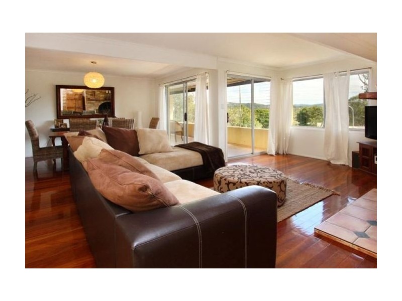 62 Bernarra Street, The Gap QLD 4061