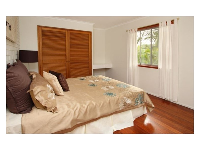 62 Bernarra Street, The Gap QLD 4061