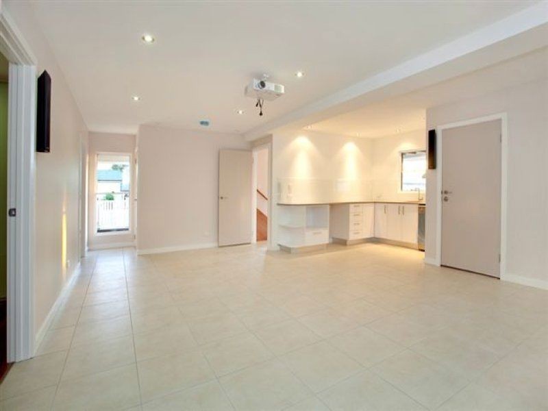 18 Pascal Street, Red Hill QLD 4059