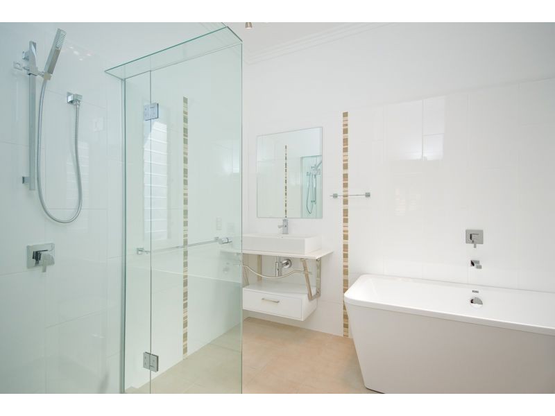 18 Pascal Street, Red Hill QLD 4059