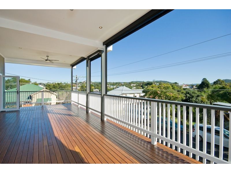 18 Pascal Street, Red Hill QLD 4059