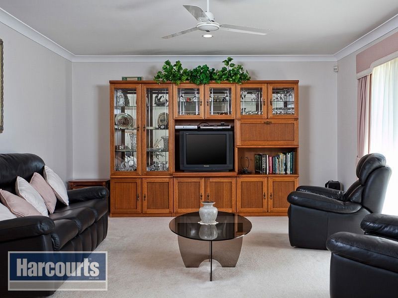 15 Mareeba Court, Arana Hills QLD 4054