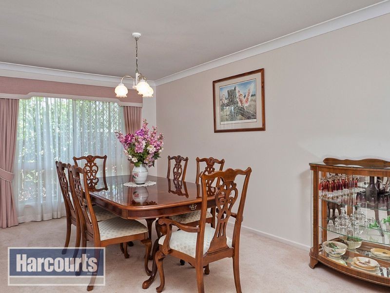 15 Mareeba Court, Arana Hills QLD 4054