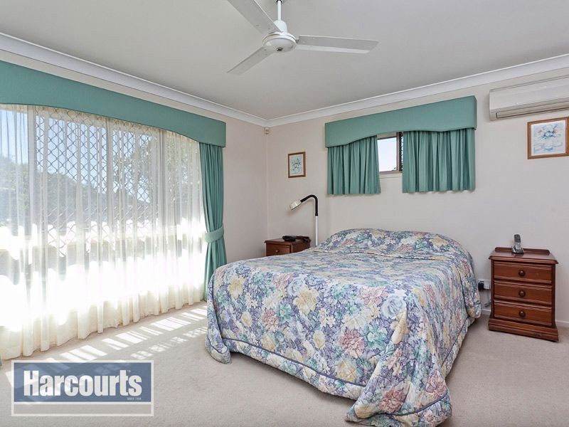 15 Mareeba Court, Arana Hills QLD 4054