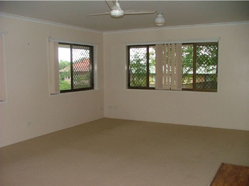 6 London Street, Ashgrove QLD 4060