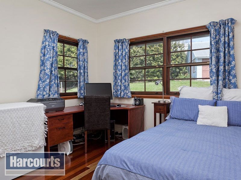 1813 Parkview Avenue, Mount Glorious QLD 4520