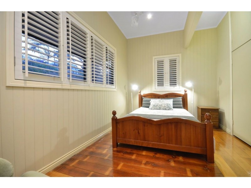 11 Garrick Terrace, Herston QLD 4006