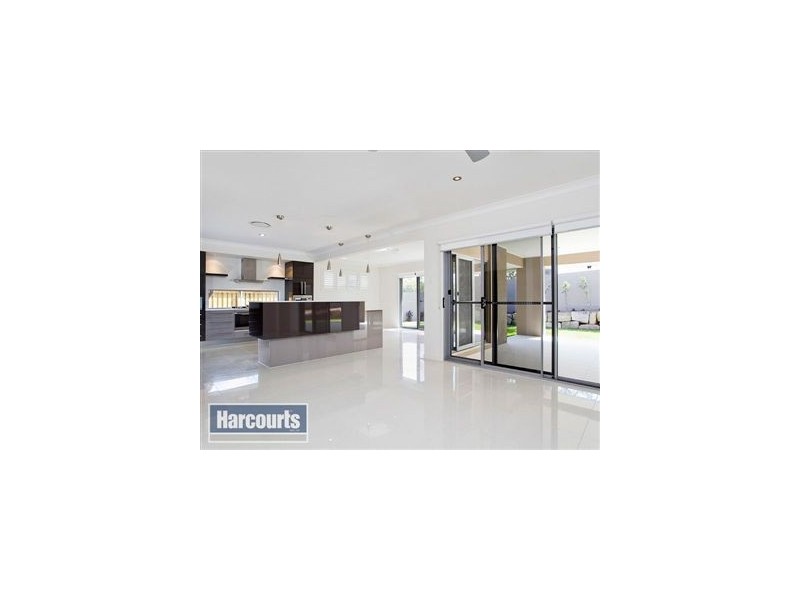2 Patricia Drive, The Gap QLD 4061