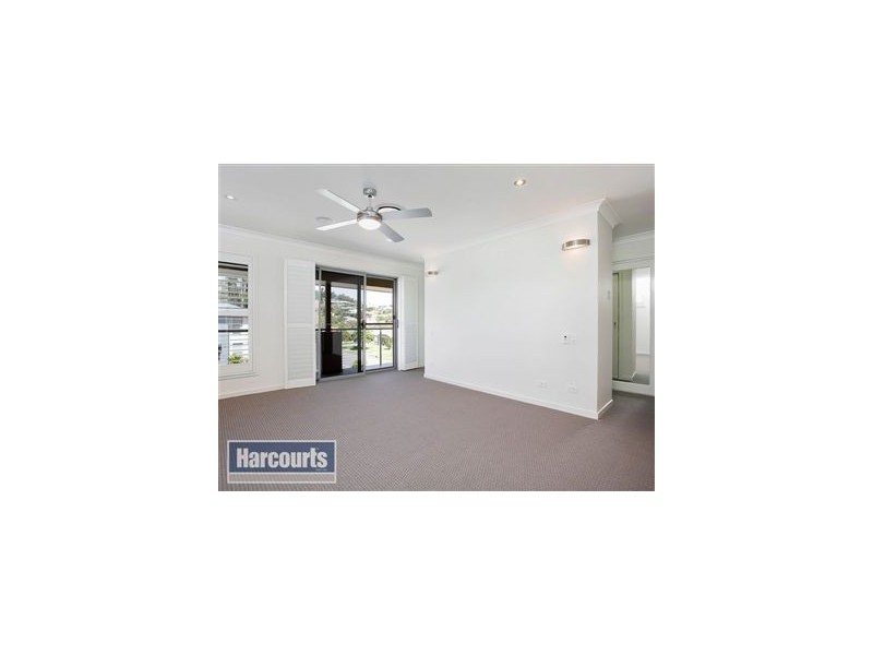 2 Patricia Drive, The Gap QLD 4061
