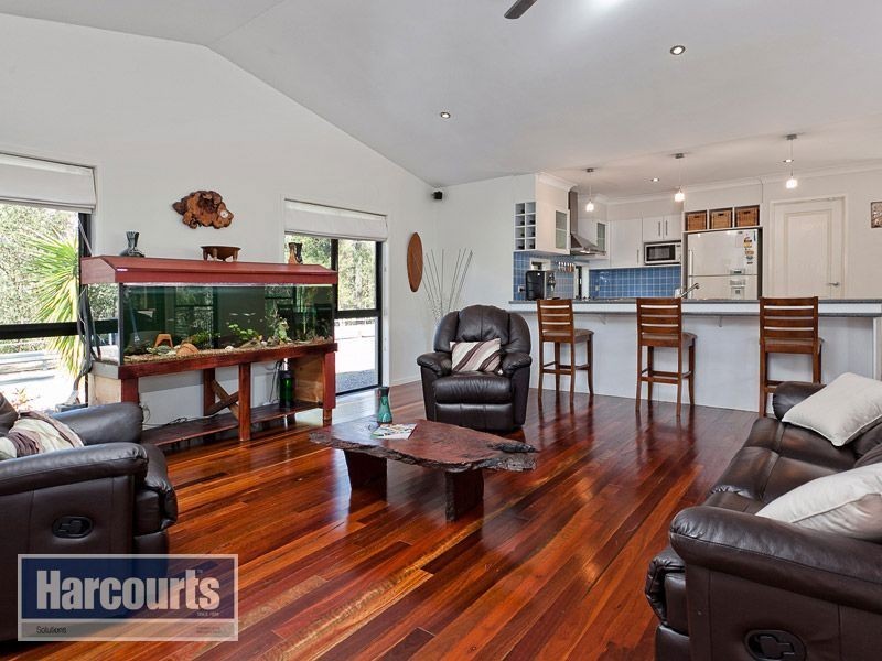 5 Ruby Court, Bunya QLD 4055
