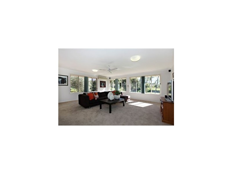 33 Parkside Crescent, The Gap QLD 4061