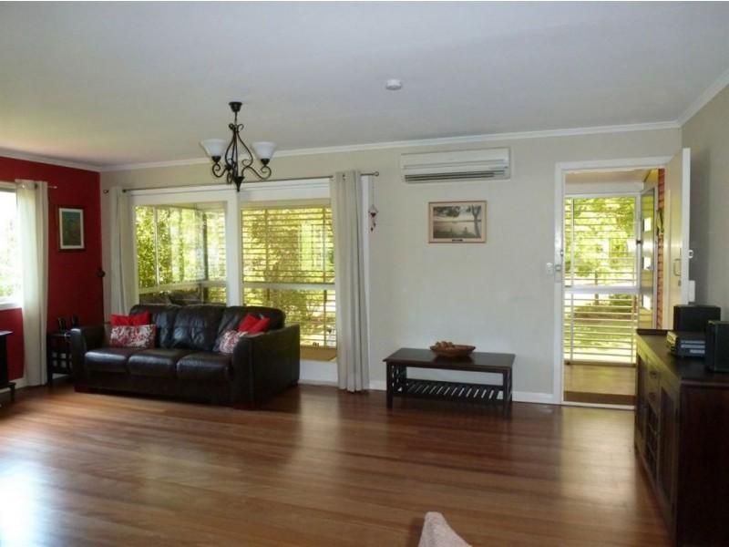 4 Barrabooka Drive, The Gap QLD 4061