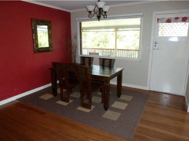 4 Barrabooka Drive, The Gap QLD 4061