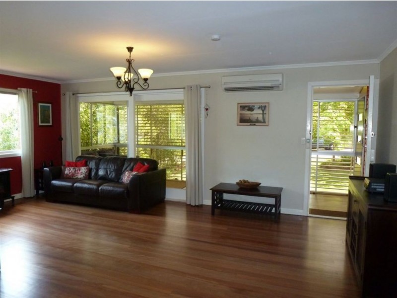 4 Barrabooka Drive, The Gap QLD 4061