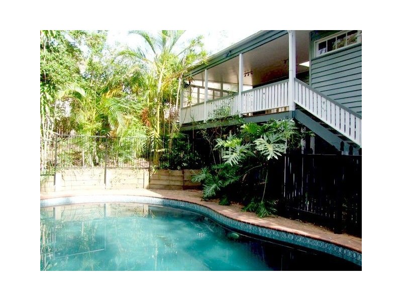 21 Theale Terrace, Ashgrove QLD 4060