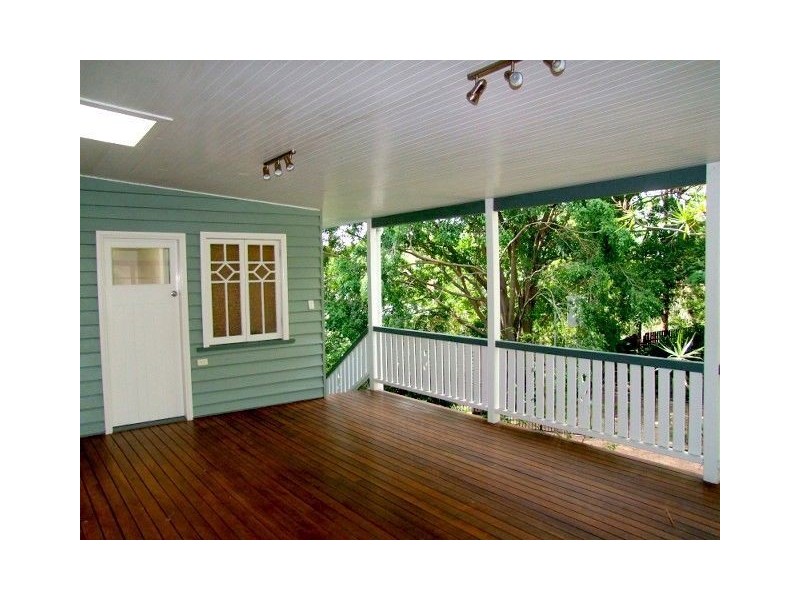 21 Theale Terrace, Ashgrove QLD 4060