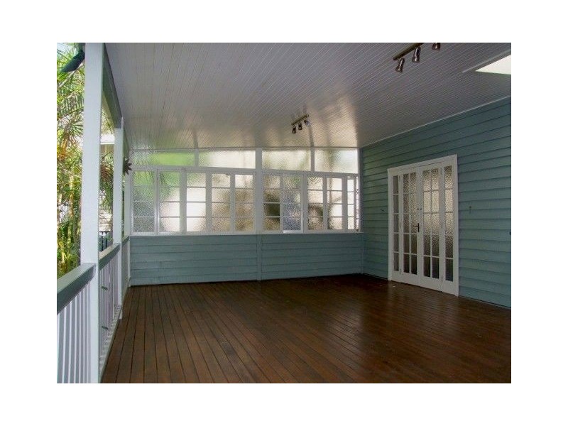 21 Theale Terrace, Ashgrove QLD 4060