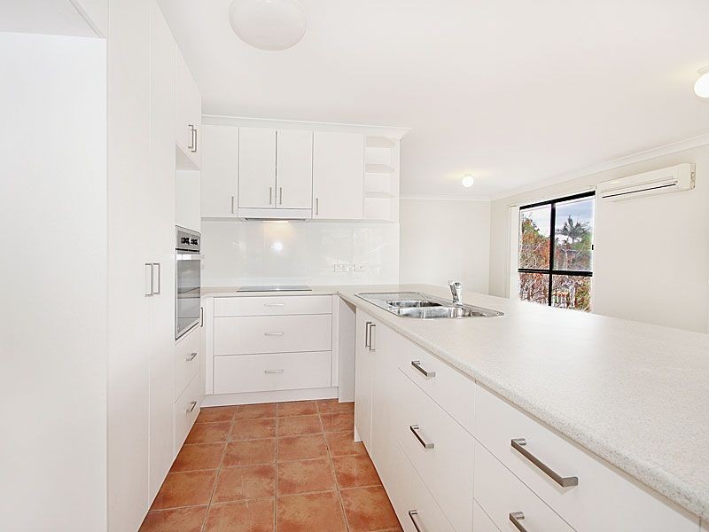 11 Donegal Place, The Gap QLD 4061