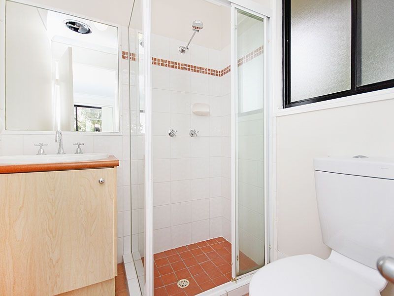 11 Donegal Place, The Gap QLD 4061