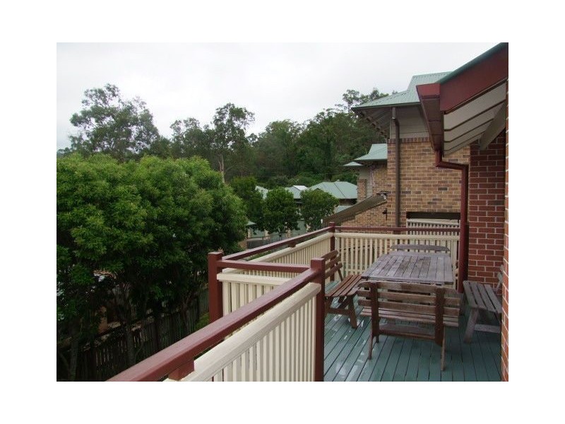 64/360 Simpsons Rd, Bardon QLD 4065