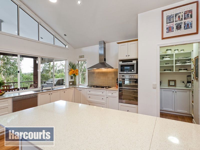 165 Highwood Road, The Gap QLD 4061