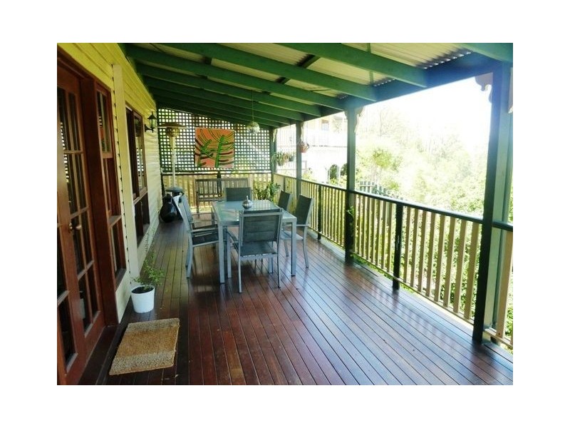 17 Wollundry Place, The Gap QLD 4061