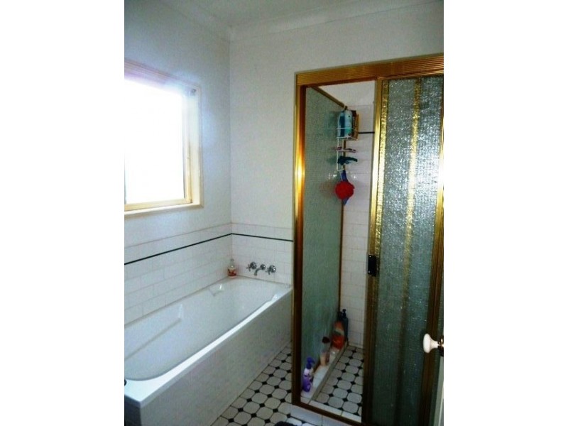 17 Wollundry Place, The Gap QLD 4061