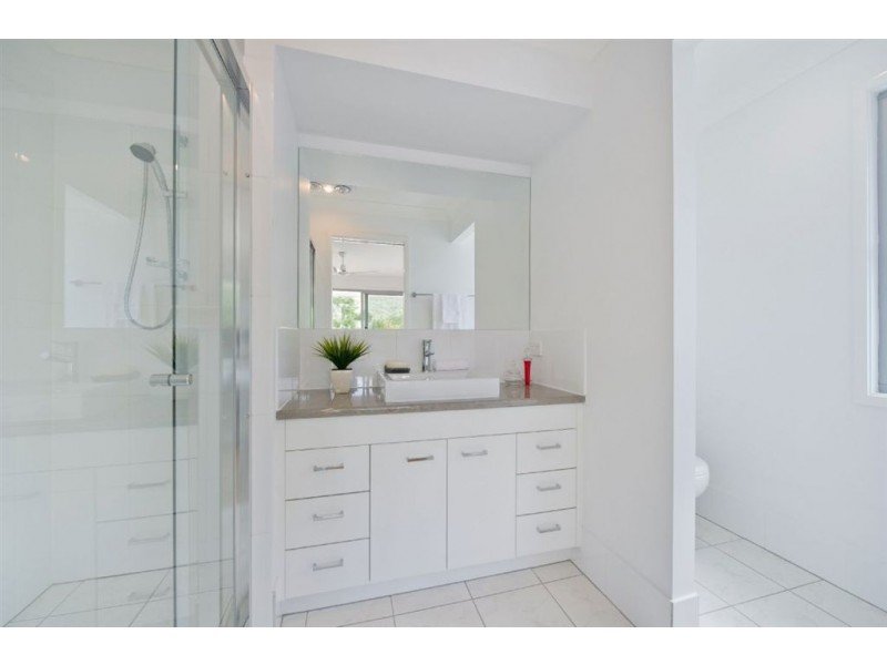 15 Jevons Street, The Gap QLD 4061