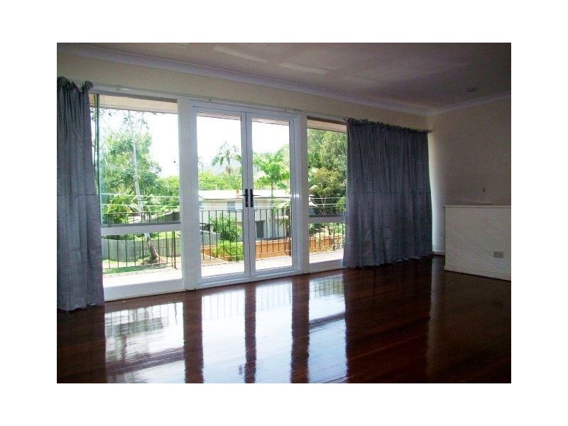 15 Woodside Street, The Gap QLD 4061