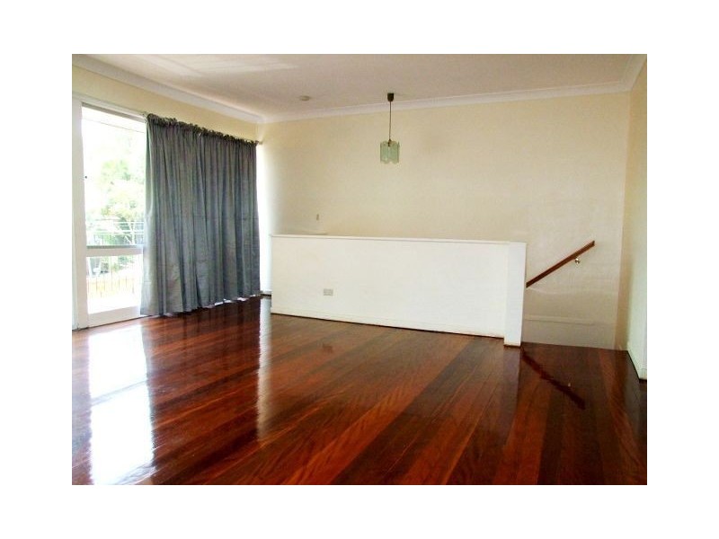 15 Woodside Street, The Gap QLD 4061
