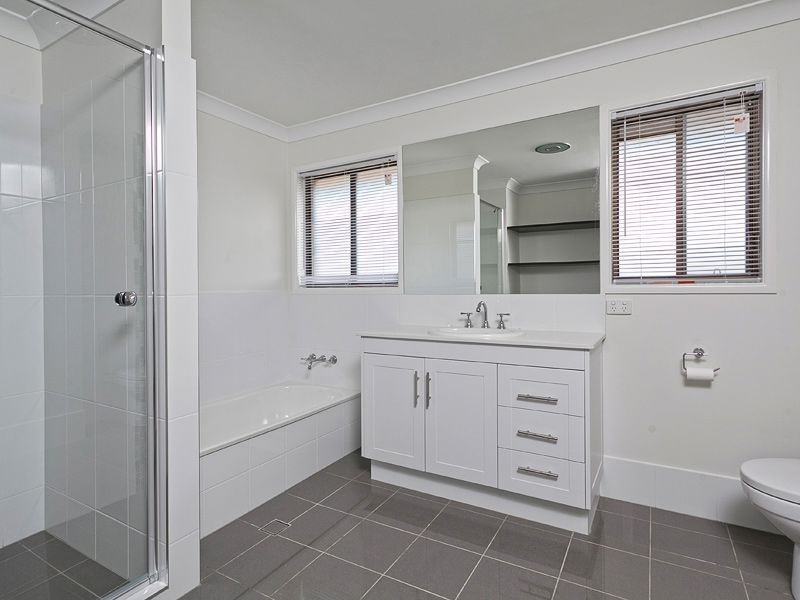 7 Toolara Street, The Gap QLD 4061