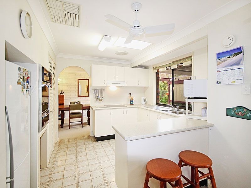 5 Maestra Street, The Gap QLD 4061