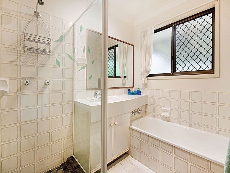 5 Maestra Street, The Gap QLD 4061
