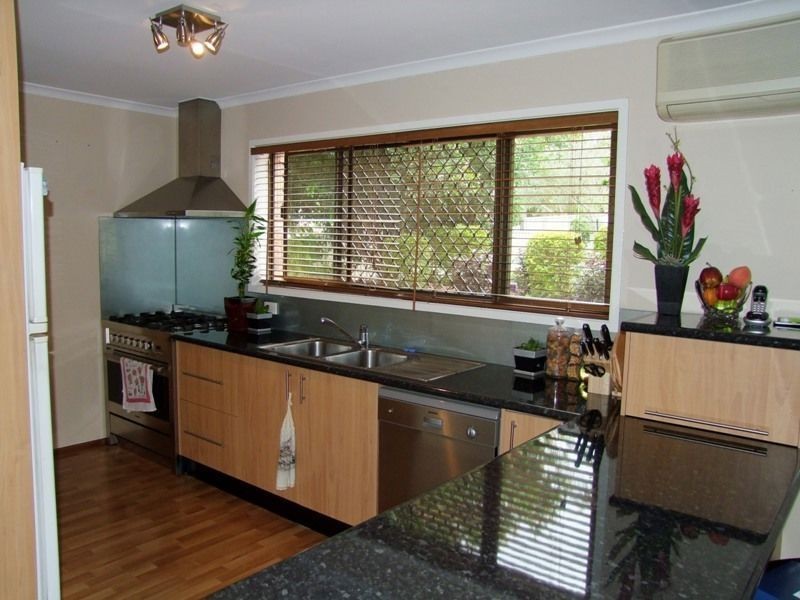 8 Maestra Street, The Gap QLD 4061