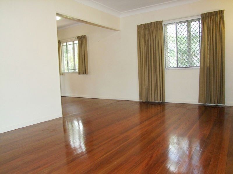 49 Toomba Ave, Ashgrove QLD 4060