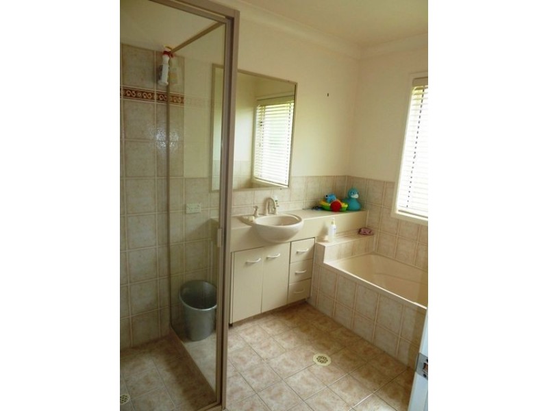 3 Glenwood Place, The Gap QLD 4061