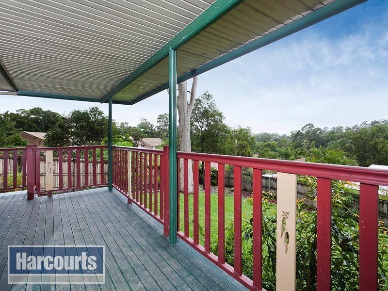 4 Forestwood Place, Arana Hills QLD 4054