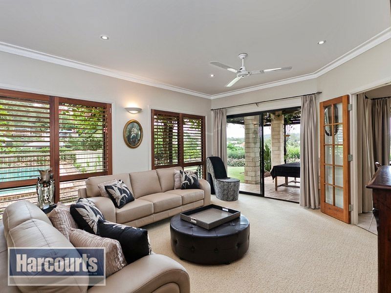 35 Foothill Place, The Gap QLD 4061